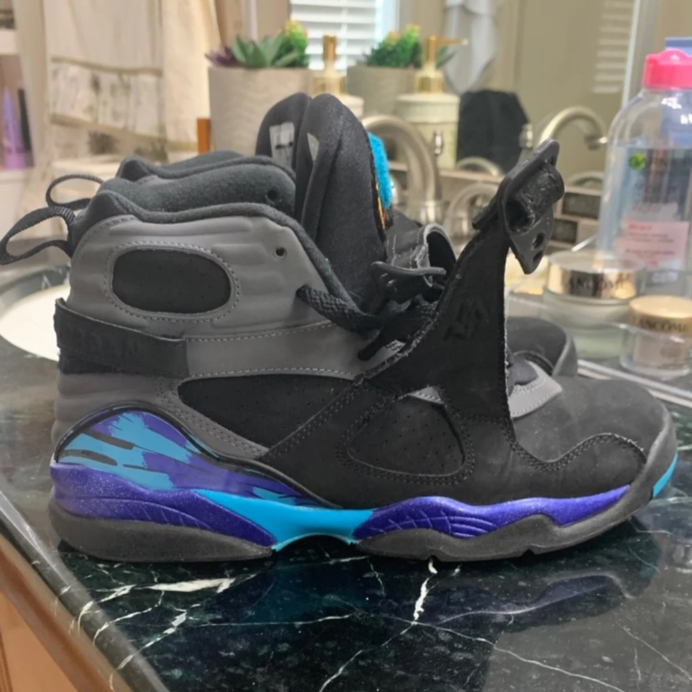 JORDAN Aqua 8s